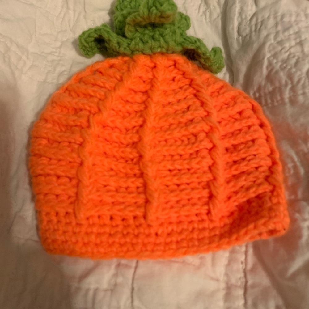 Pumpkin Hat - Picture 2 of 2